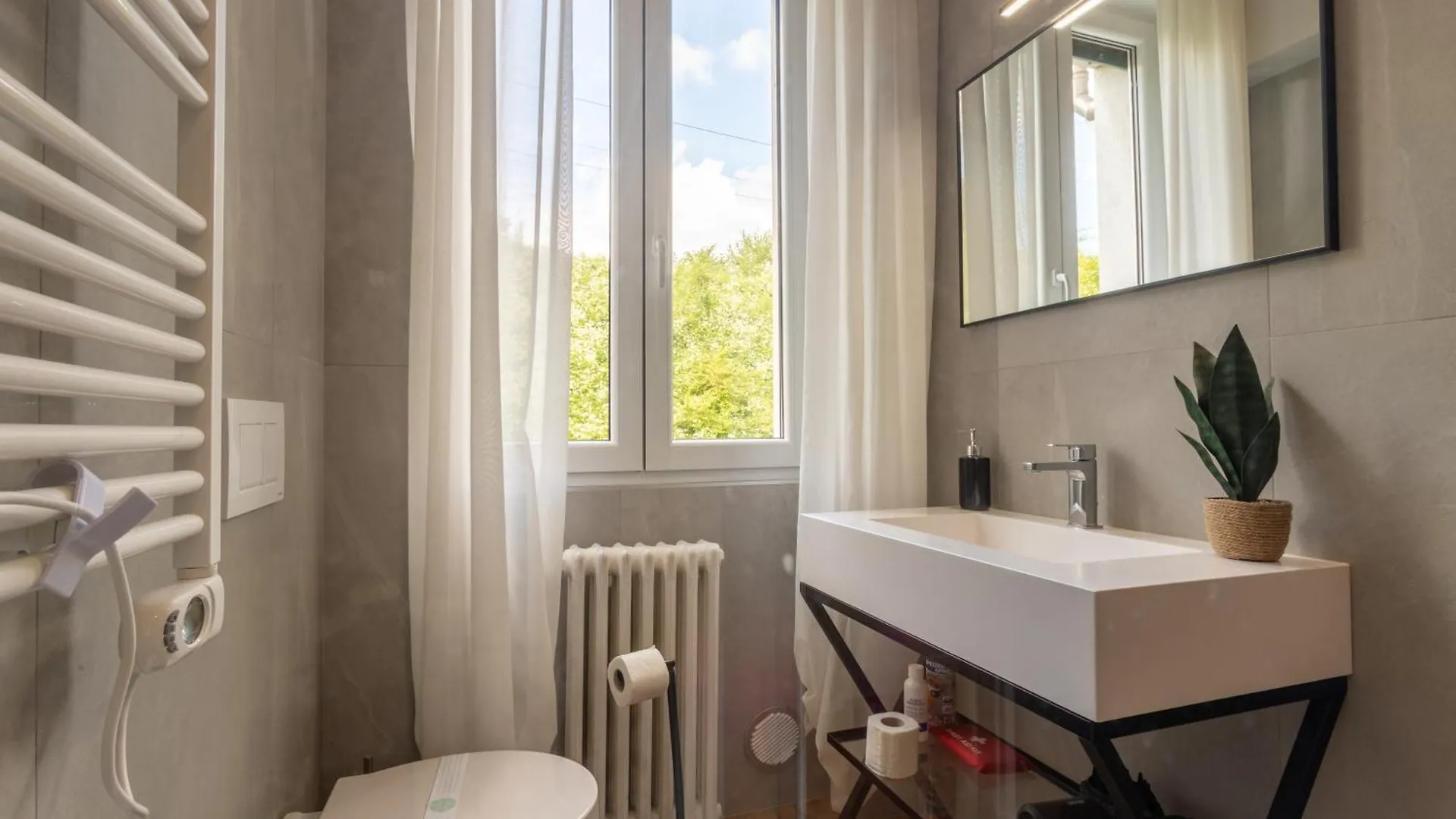 Lavarell - Exclusive Apartment Комо Италия