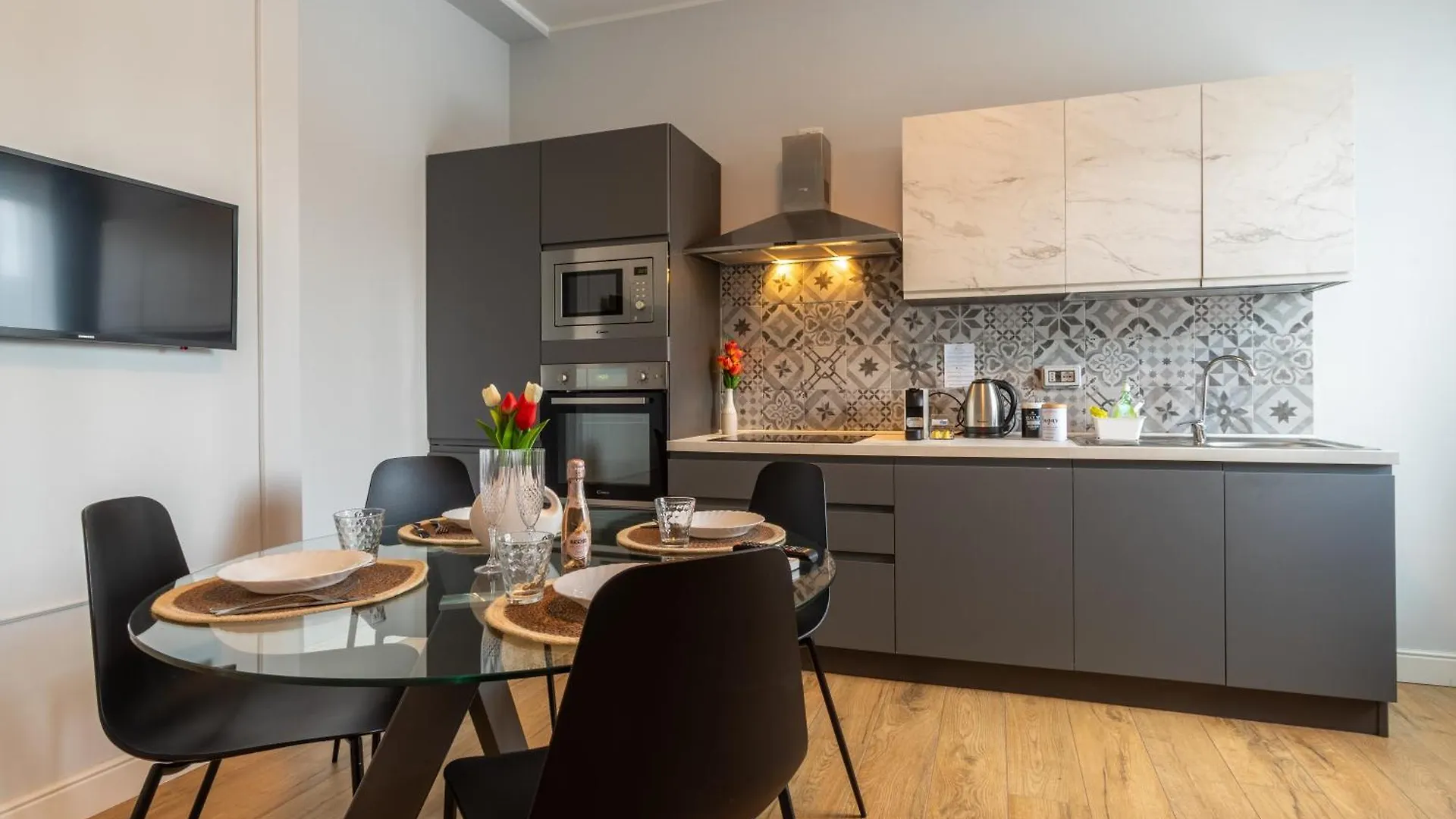 Lavarell - Exclusive Apartment Комо Италия