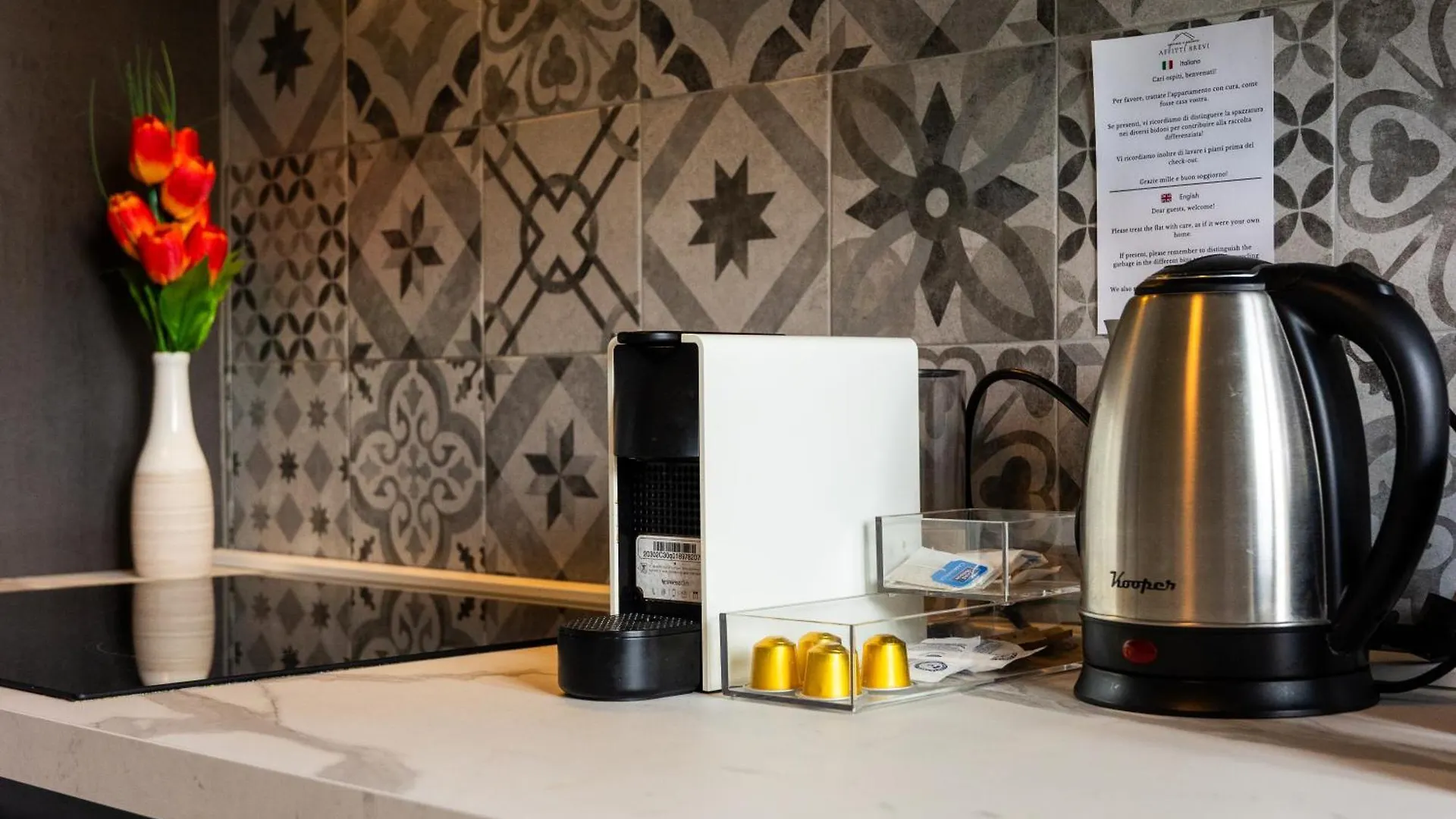 Lavarell - Exclusive Apartment Комо 0*,  Италия
